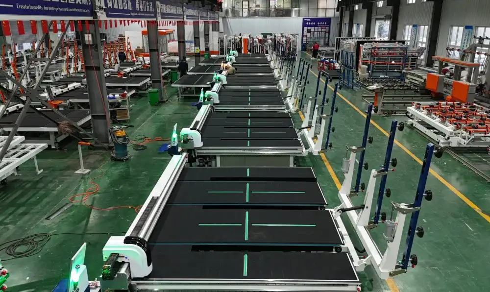 How to choose an automatic glass cutting machine?